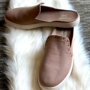 Kookaburra by UGG Slide on loafers